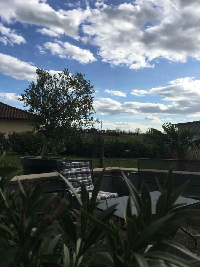 Gite Les Combes Terrasse 01340 Etrez Bresse Vallons Luaran gambar
